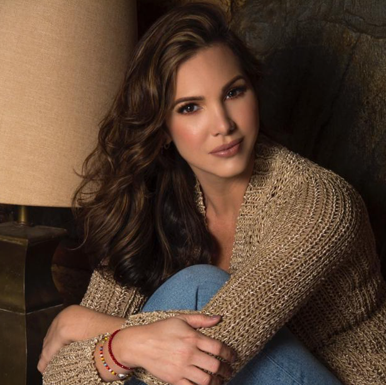 Maria Fernanda León la Miss